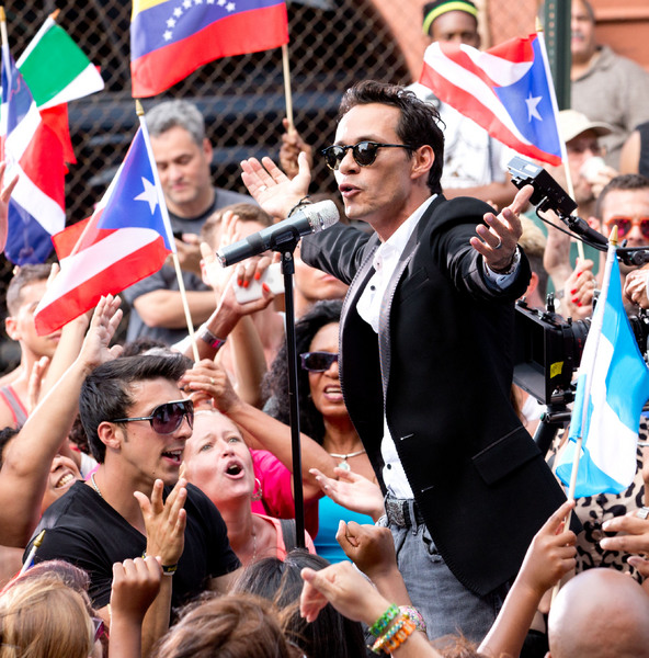 Vivir Mi Vida Music Video - East Harlem